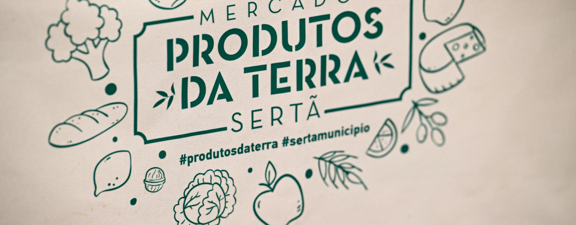Beira Baixa TV a ajouté des photos à l’album : Mercado Produtos da Terra - Sertã