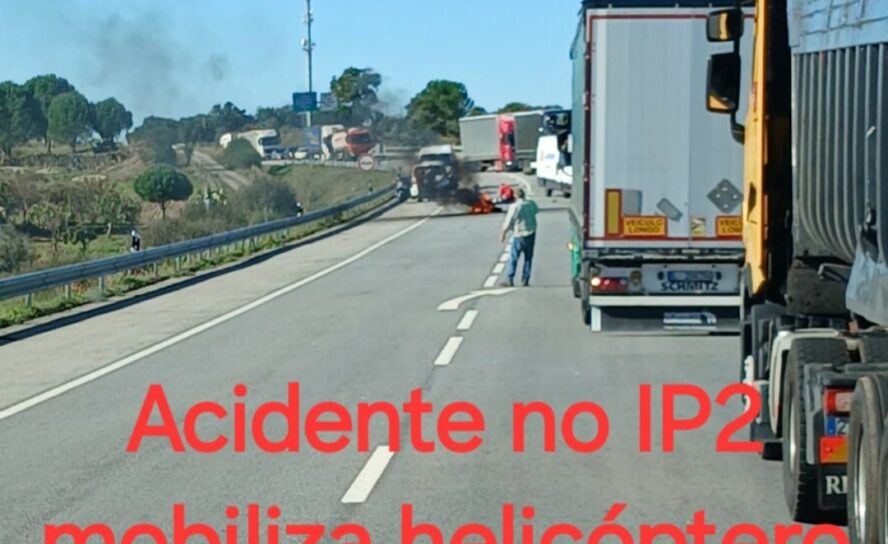 Colisão entre ligeiro e motociclo no IP2