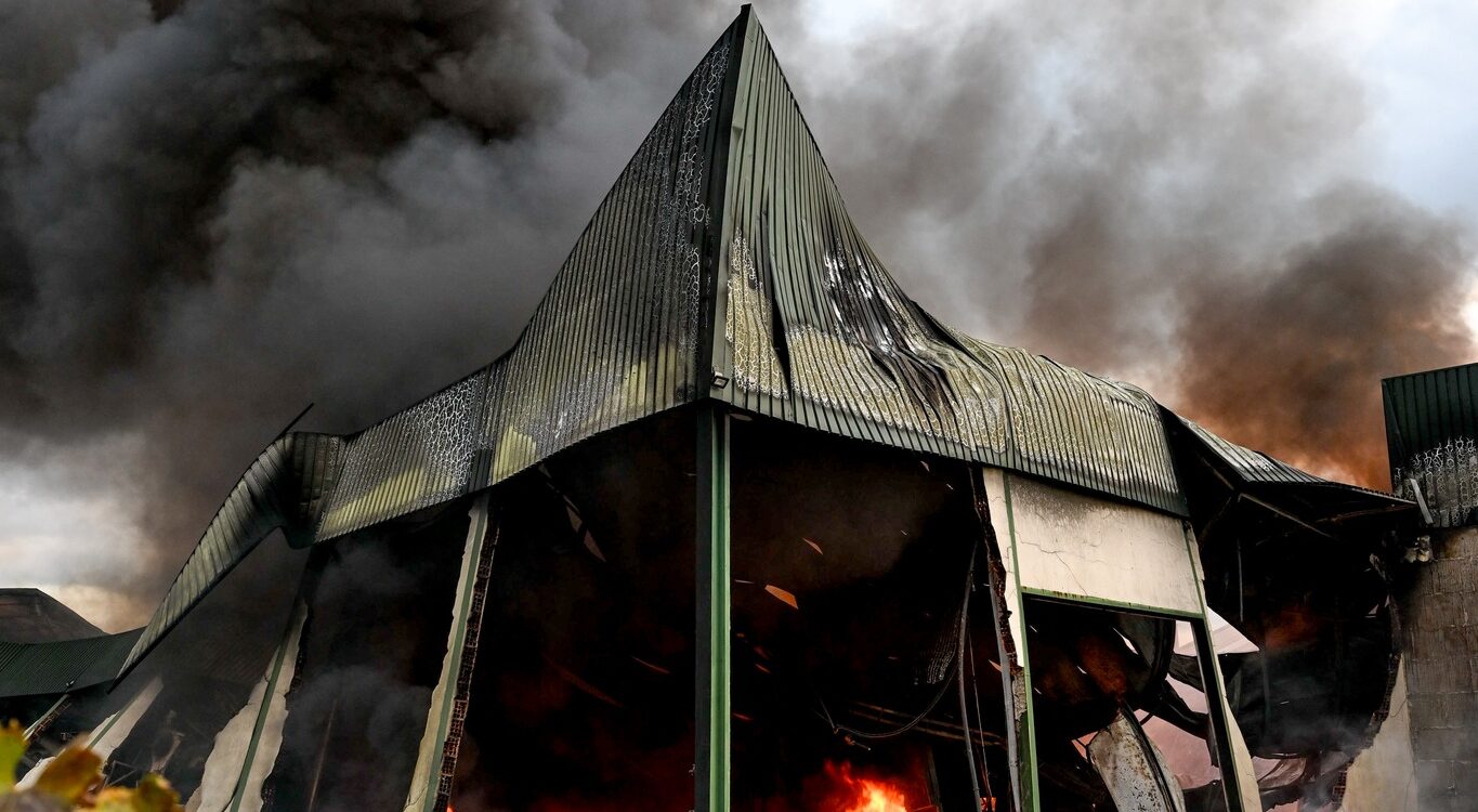 Fábrica incendeia-se no concelho da Covilhã