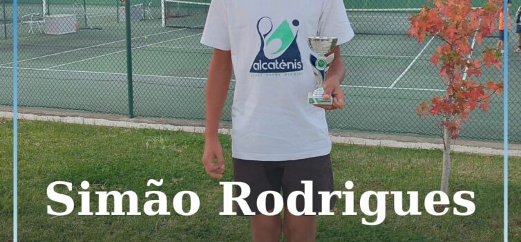 Simão Rodrigues brilha no Torneio Sub14 de Tomar