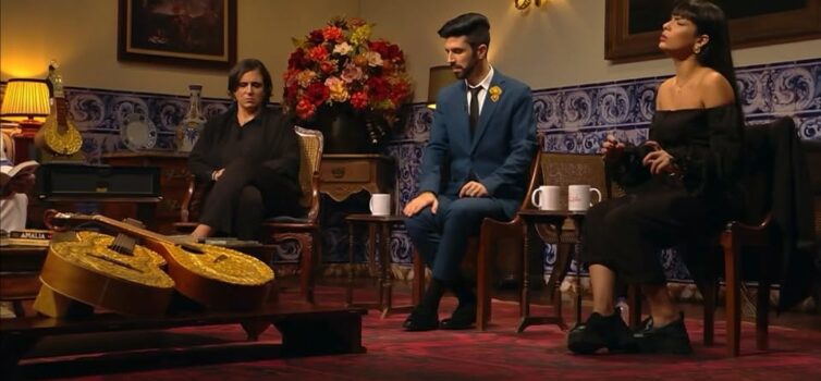 Val\u00e9ria no  programa \"Em Casa d'Am\u00e1lia\"\n\nA fadista albicastrense V