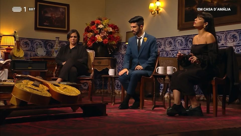 Val\u00e9ria no  programa \"Em Casa d'Am\u00e1lia\"\n\nA fadista albicastrense V