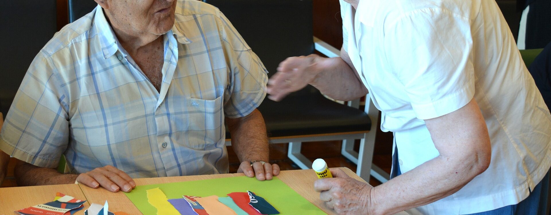 Workshop de colagens na Biblioteca Municipal de Vila Velha de Ródão