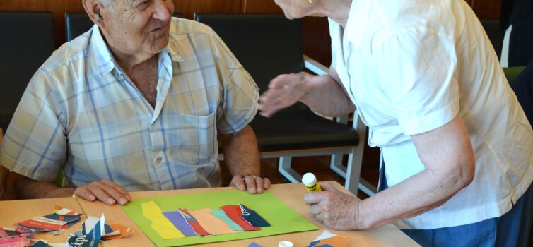 Workshop de colagens na Biblioteca Municipal de Vila Velha de Ródão