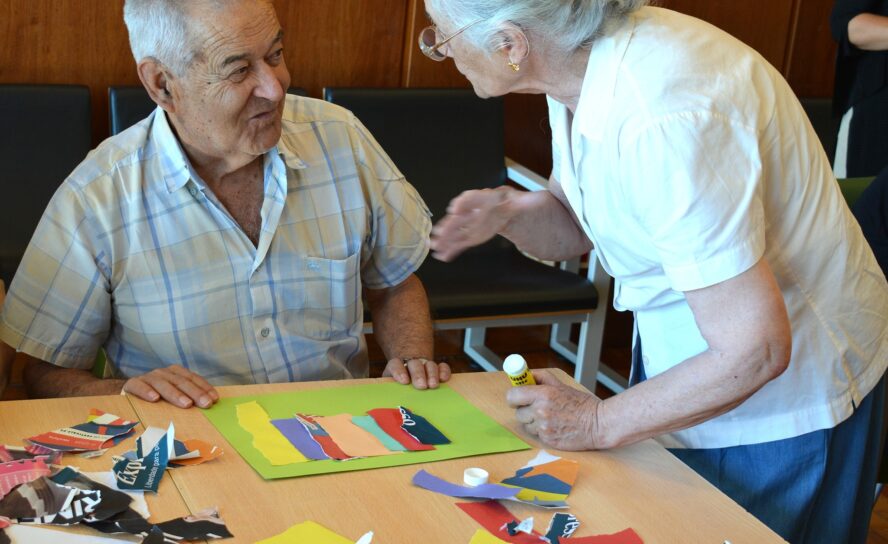 Workshop de colagens na Biblioteca Municipal de Vila Velha de Ródão