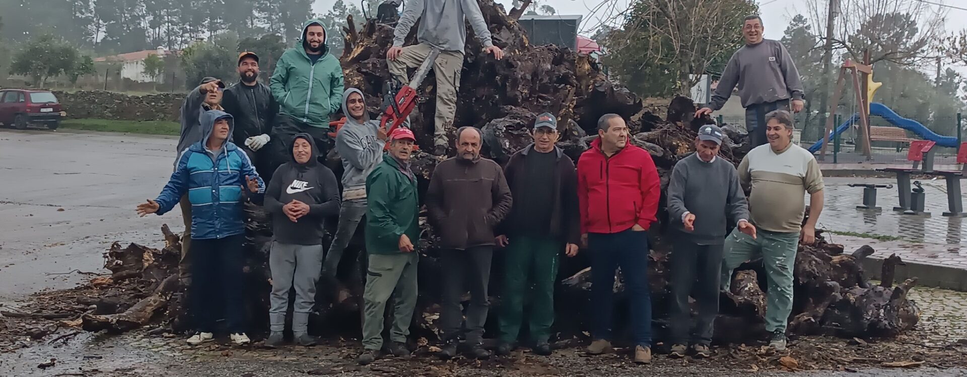 Associação Amigos de Benquerenças já tem madeiro