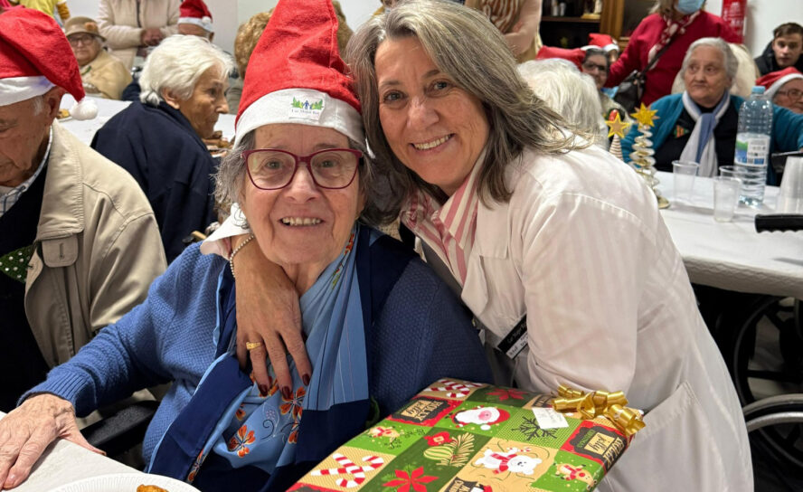 Festa de Natal reuniu utentes e colaboradores do Lar Major Rato