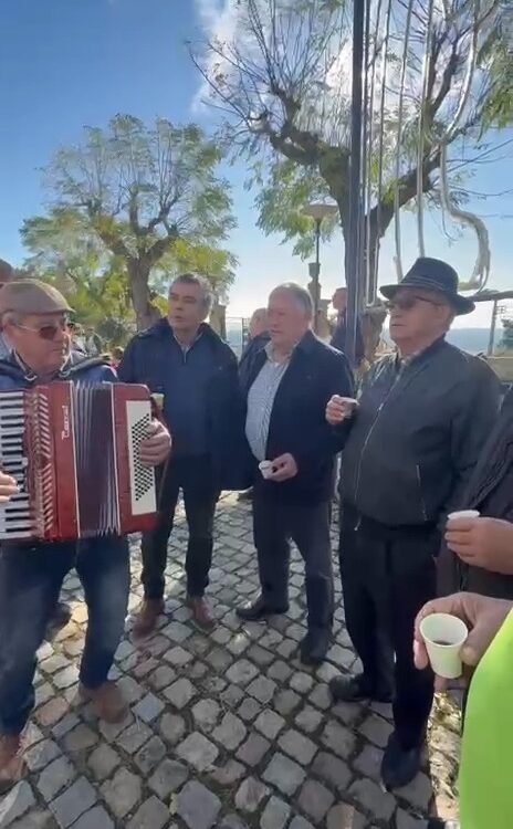 Idanha-a-Nova j\u00e1 tem madeiro\n\nA popula\u00e7\u00e3o de Idanha-a-Nova volt