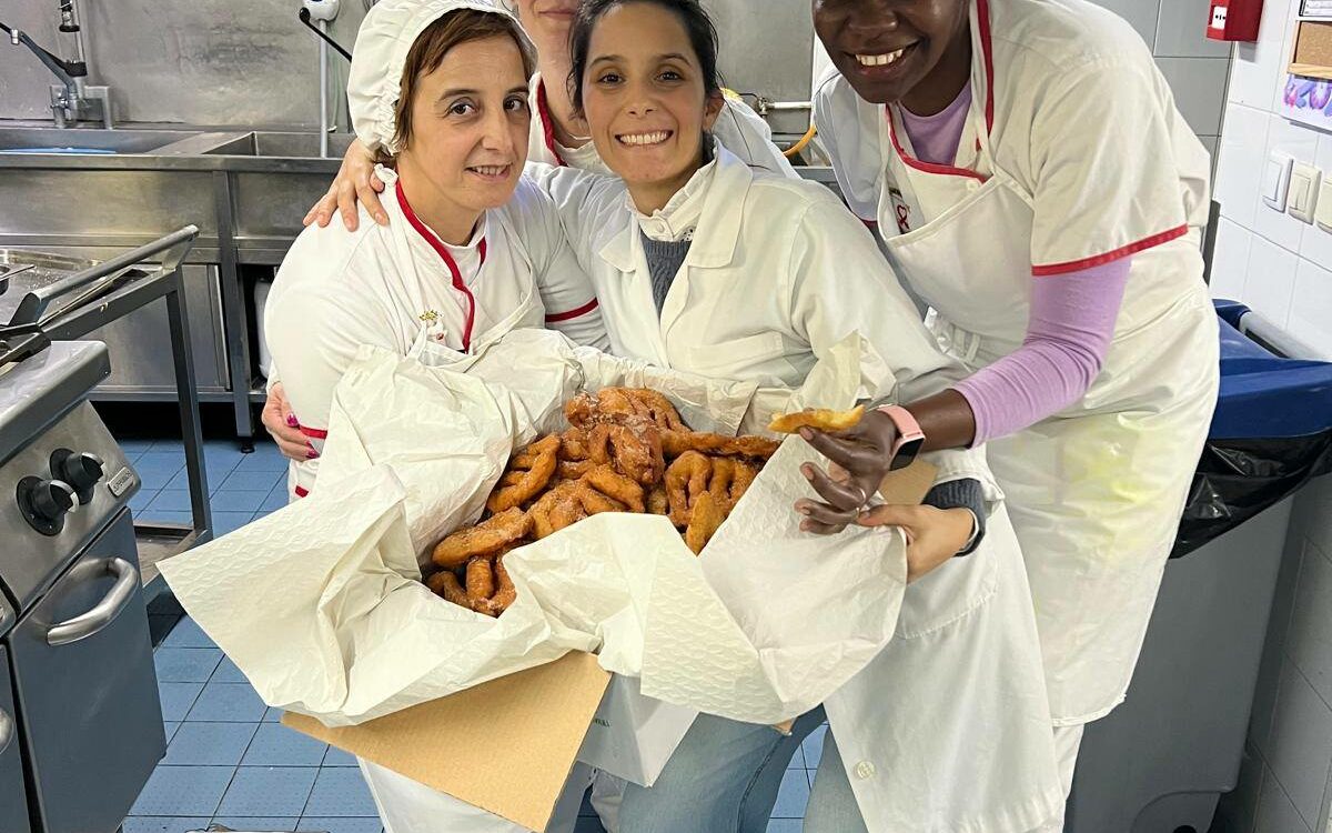 Lar Major Rato celebrou Natal com confeção de filhós