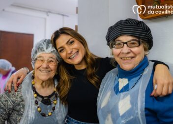 Tarde de convívio e tradição com confeção de filhós