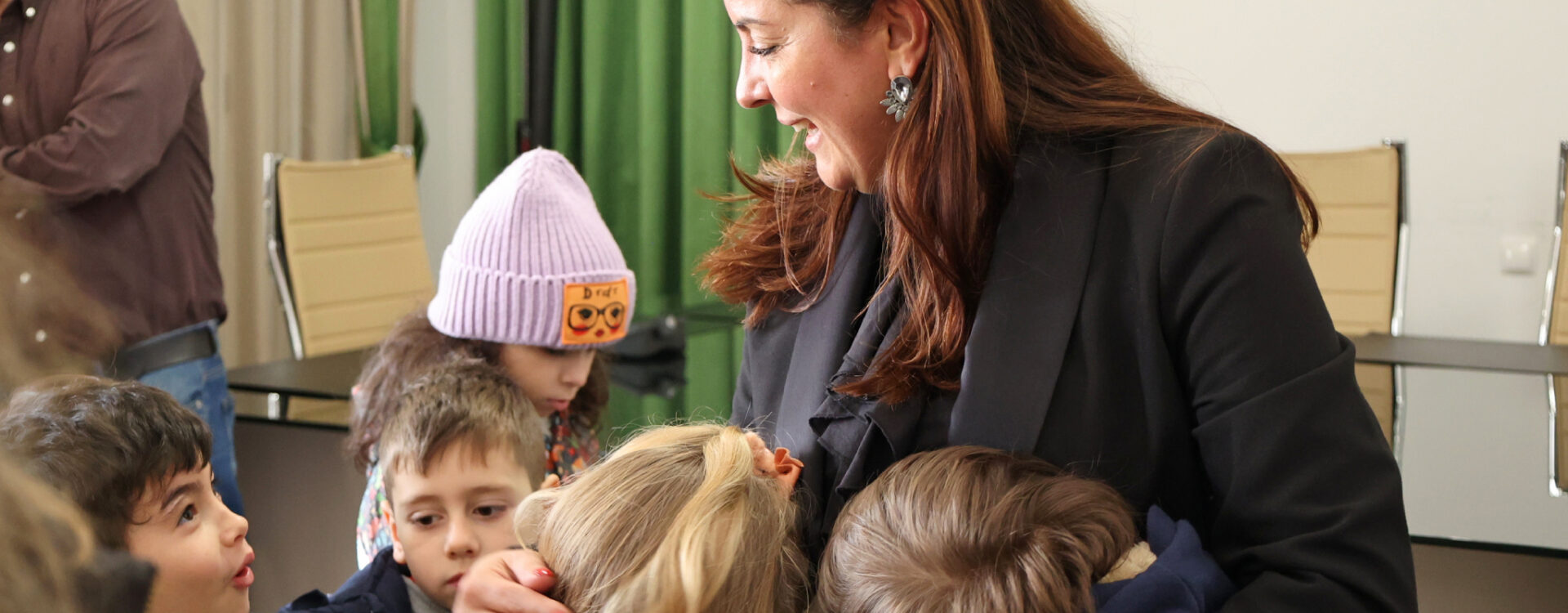 Crianças cantam as janeiras na Câmara Municipal de Idanha-a-Nova