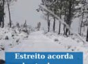 Estreito acorda coberto de neve