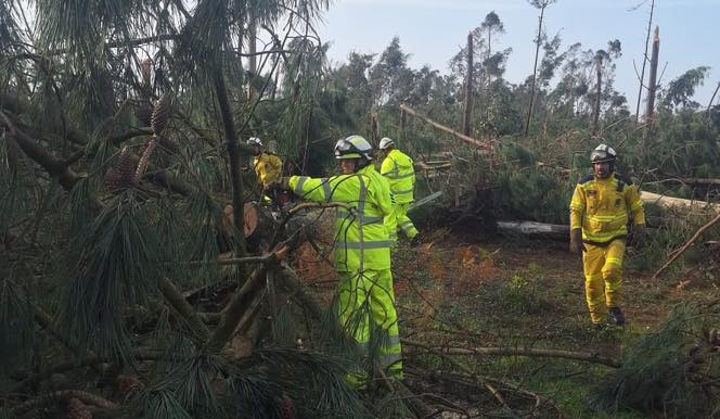 Força Especial de Proteção Civil mantém operações após Depressão Kristin