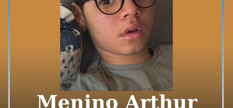 Menino Arthur continua a precisar de ajuda