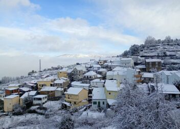 O Sarzedo acordou hoje com um cenário típico de aldeia de montanha