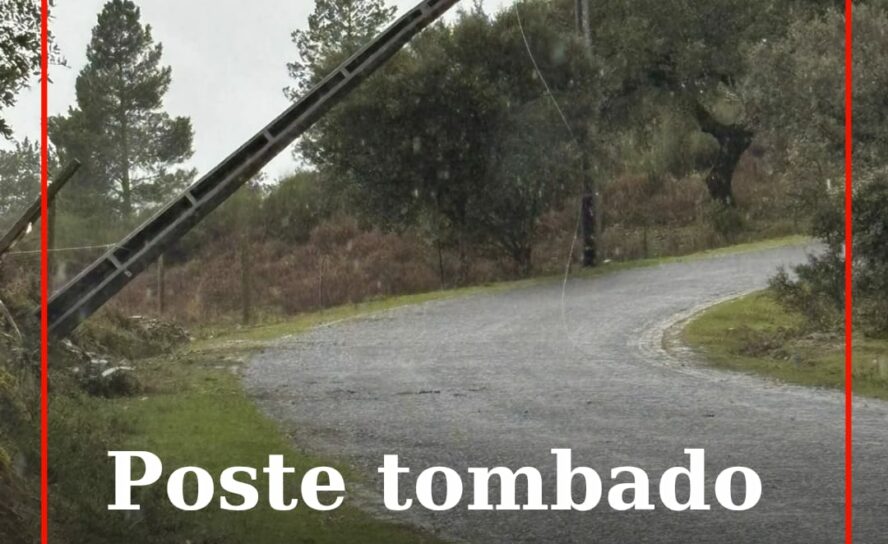 Poste  meio tombado e cabos ocupam metade da via