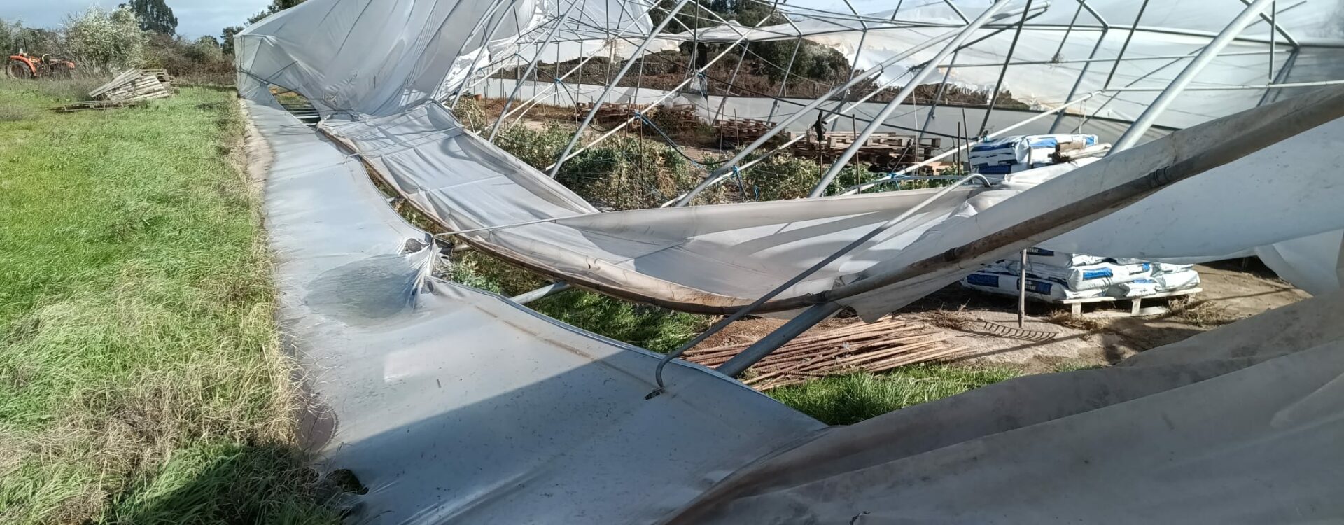 Tempestade Kristin causa estragos em Alcains