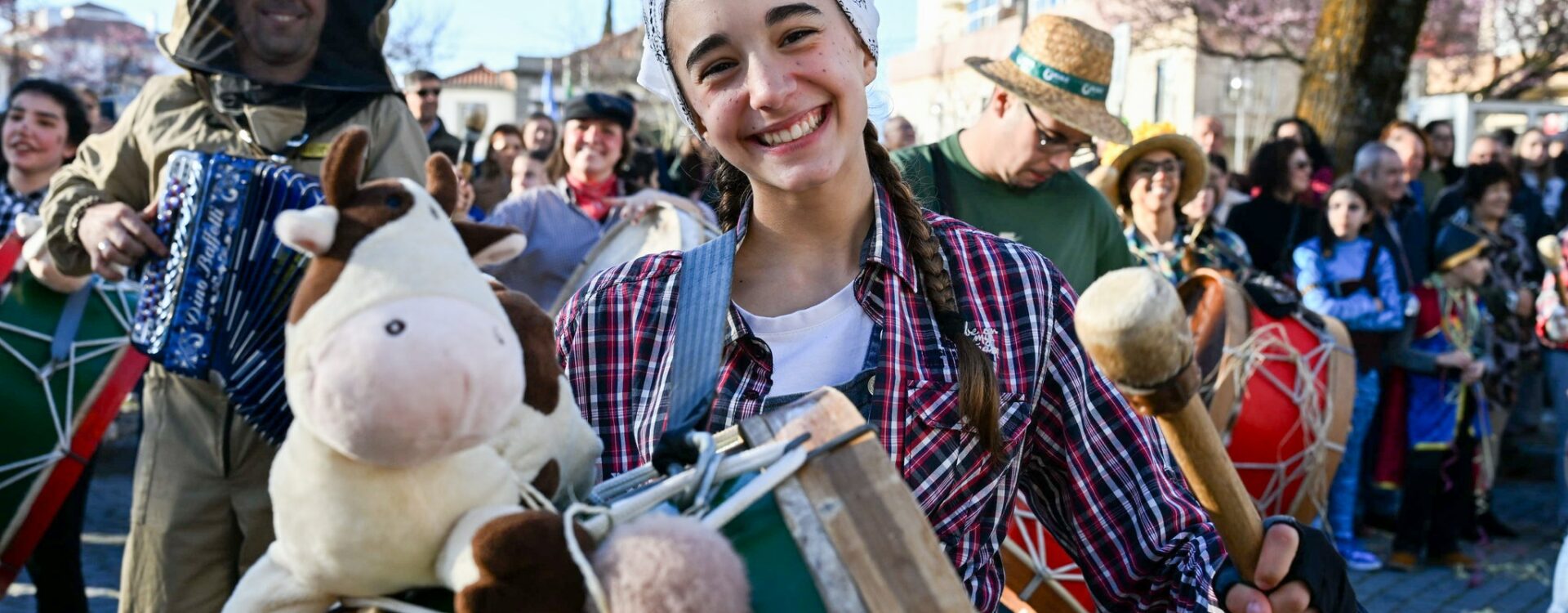 Beira Baixa TV a ajouté des photos à l’album : Desfile de Carnaval no Fundão