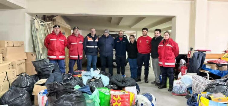 Bombeiros Voluntários de Vila Franca das Naves apoiam população da Sertã