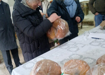 Castelo Novo cumpre tradição das "bicas"