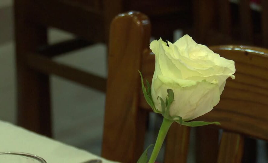 Restaurante Kalifa celebra dia dos namorados com a presença de vários casais que