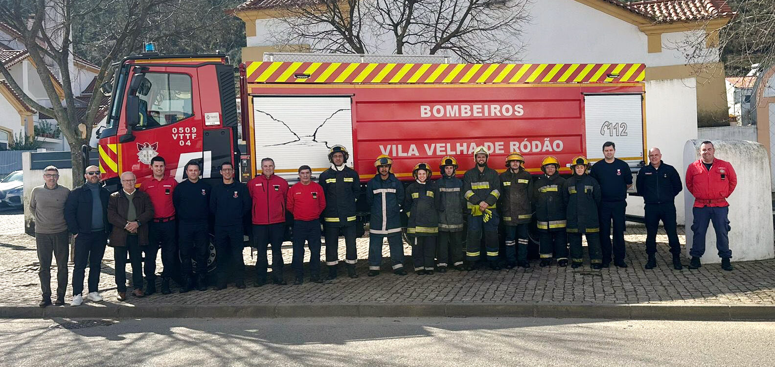 Sete estagiários concluem curso de Bombeiro de 3.ª em Vila Velha de Ródão