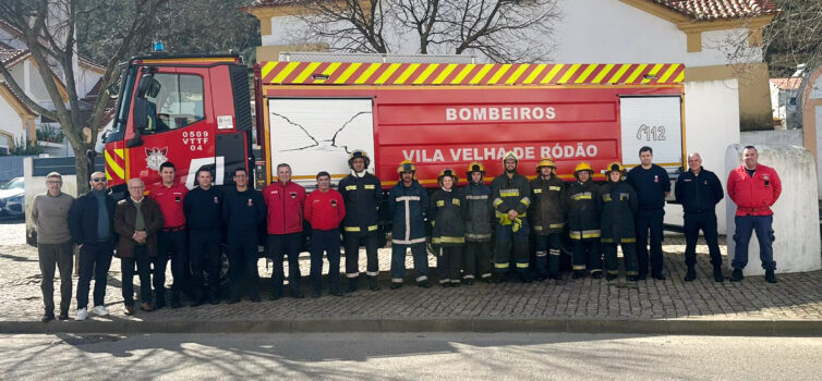 Sete estagiários concluem curso de Bombeiro de 3.ª em Vila Velha de Ródão