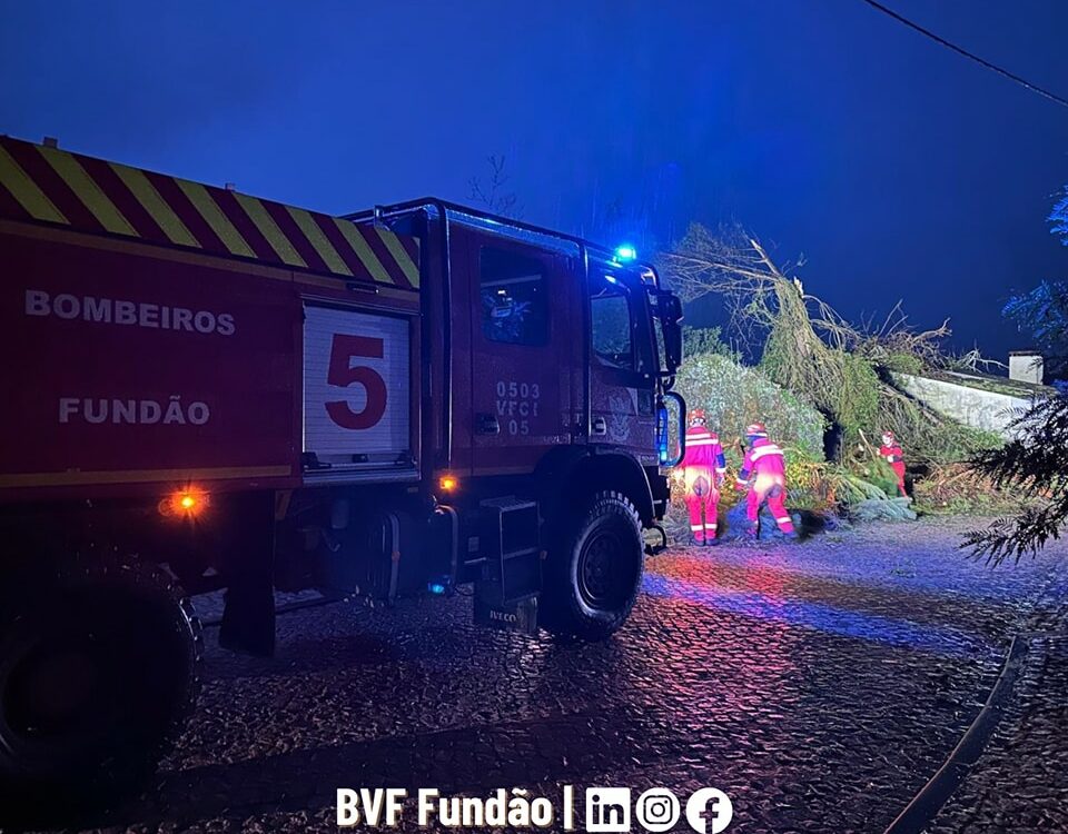 os Bombeiros Voluntários do Fundão uniram-se a uma força especial mobilizada pel