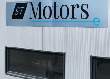 A ST Motors  é uma oficina especialista em viaturas Mercedes-Benz situada na zon