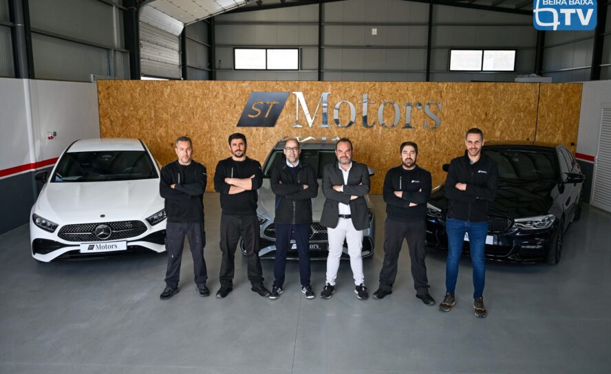 A STMotors é uma oficina especialista em viaturas Mercedes-Benz situada na zona