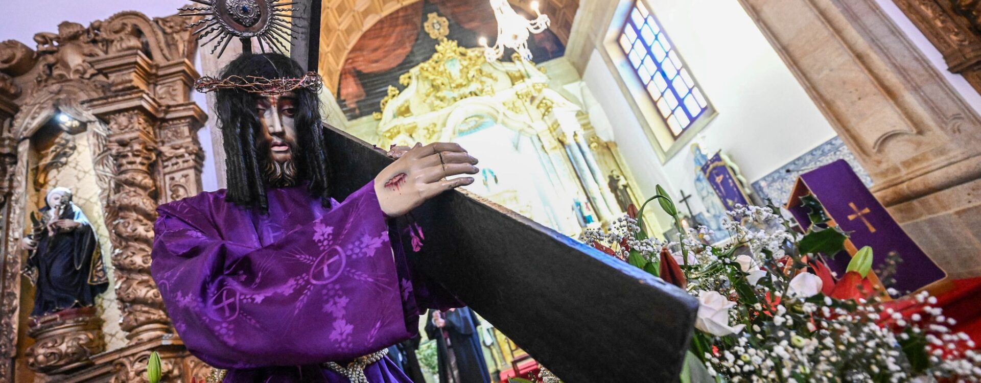 Procissão do Senhor dos Passos marca início das Solenidades Quaresmais em Castel