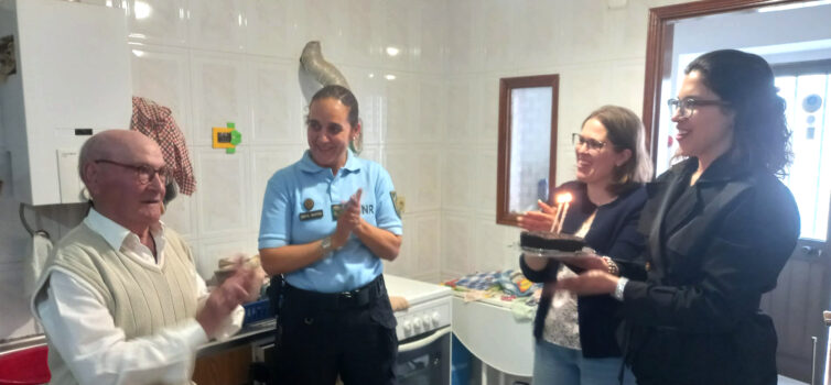Aniversário assinalado com carinho e reconhecimento