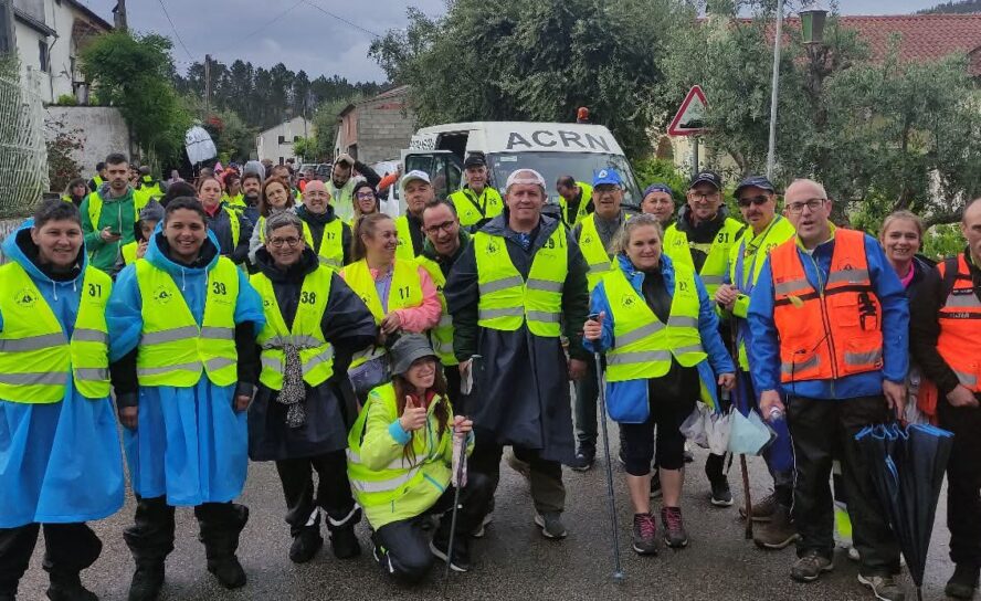 O Grupo de Peregrinos da Associação Caminheiros Rosa Negra completou este sábado