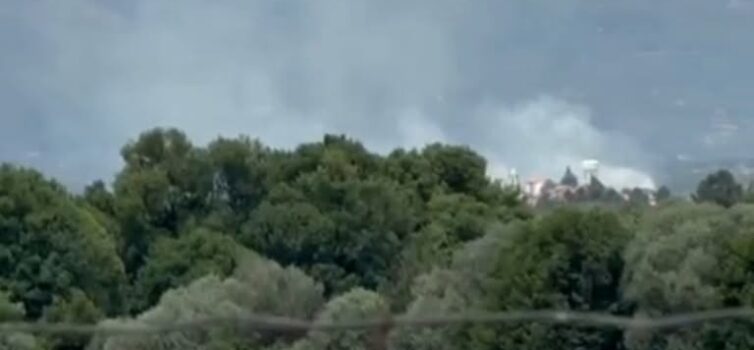 O alerta para um incêndio em zona de mato em Caria, no concelho de Belmonte