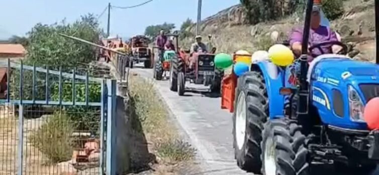 2.º Encontro de Tratores e Máquinas Agrícolas de Monsanto realizou-se no passado