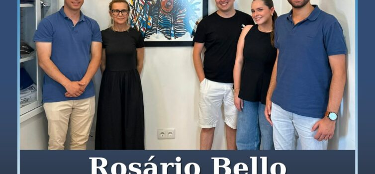 A artista plástica Rosário Bello ofereceu uma das suas mais recentes obras “Capa