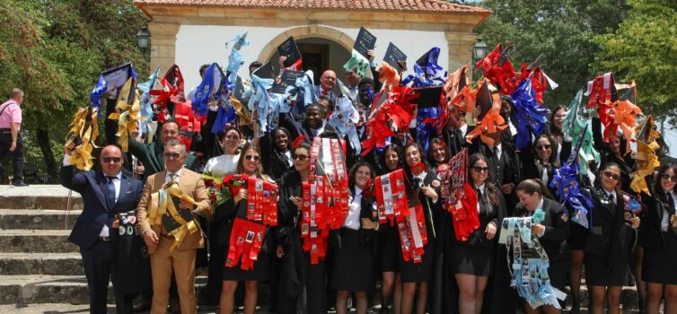 Bênção das Pastas reúne finalistas da ESGIN no Santuário do Almortão