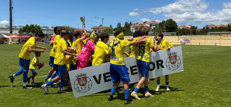CDAlcains vence taça EM3 em iniciados