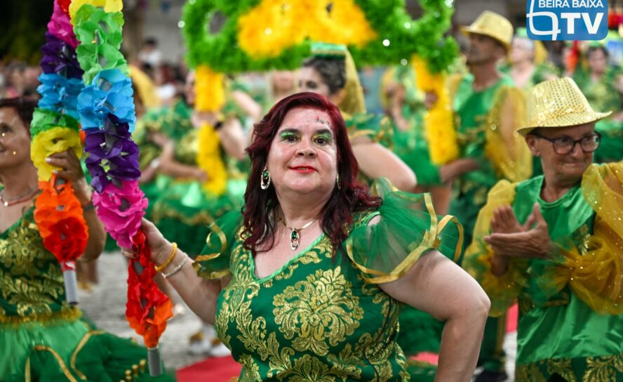 Marcha do Castelo cantou e encantou