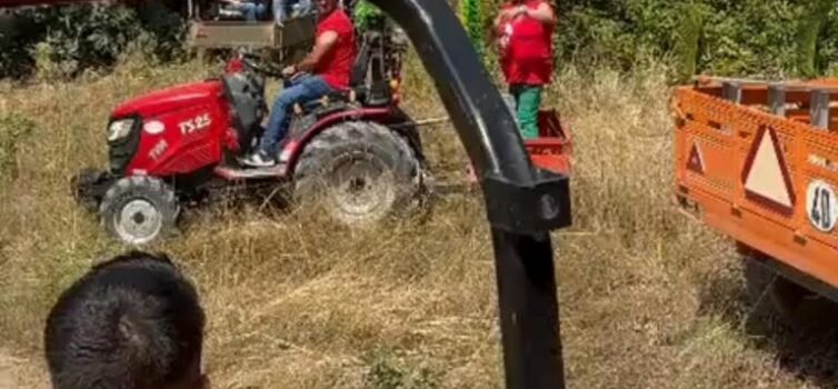 No dia 20 de junho realizou-se o tradicional Passeio de Tratores organizado pela