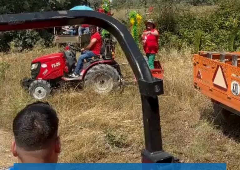 No dia 20 de junho realizou-se o tradicional Passeio de Tratores organizado pela