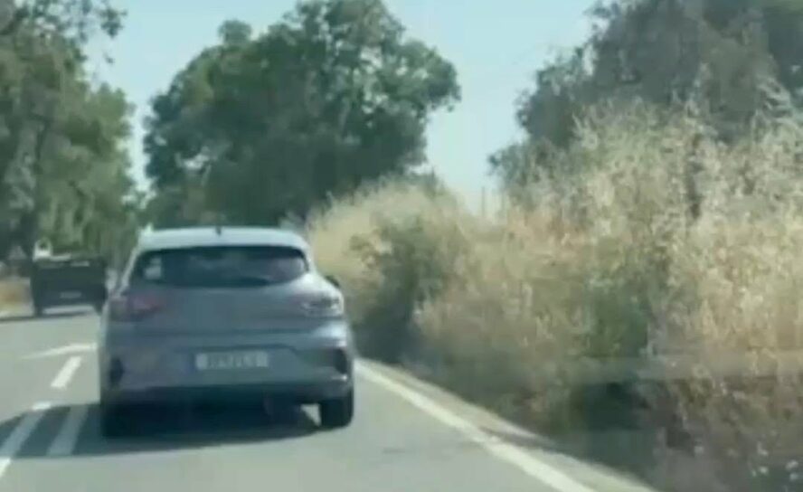 Ocorreu o despiste de um veículo ligeiro de passageiros na Estrada Nacional 233