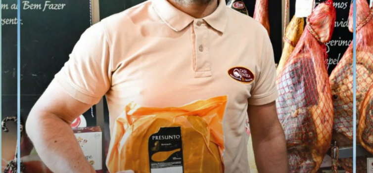 Valdemar Barata, gerente da Boutique do Presunto, localizada na Devesa
