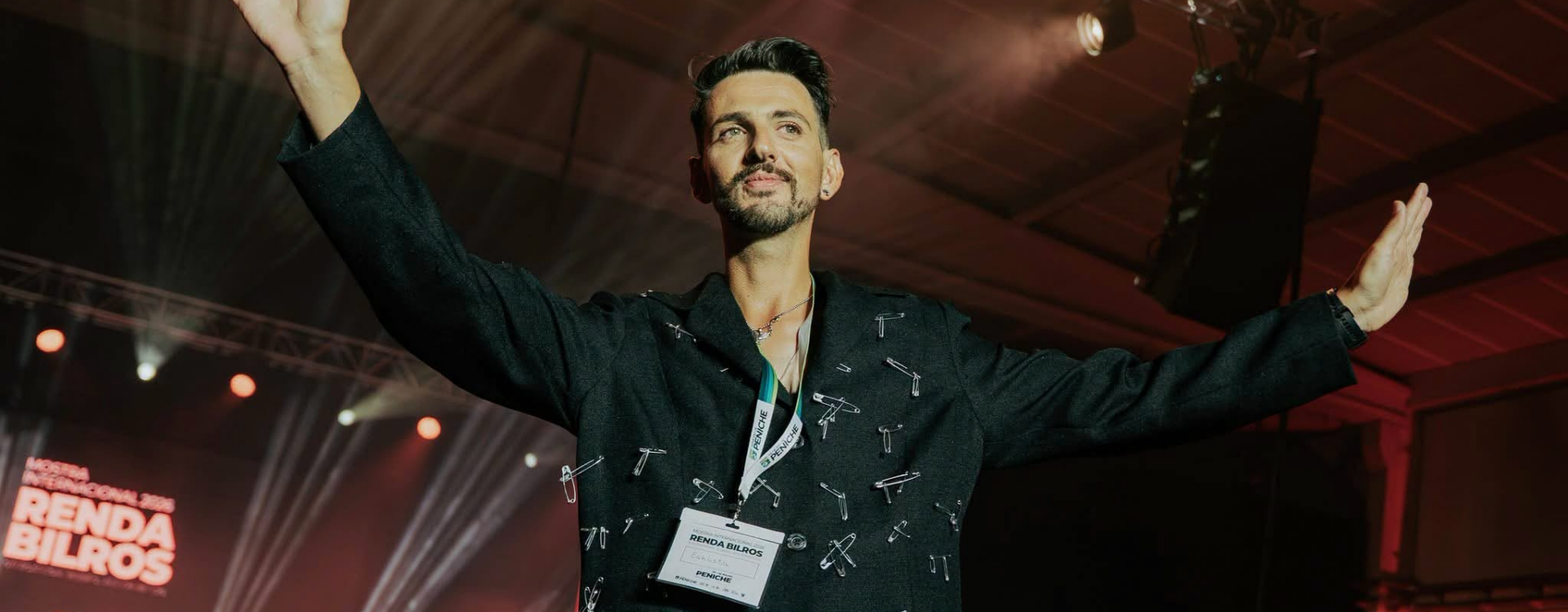Ivoo Barreiros é criador e designer de moda, natural de Castelo Branco