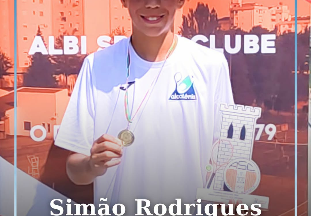 O jovem tenista Simão Rodrigues