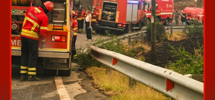 Um incêndio florestal que deflagrou ao início da tarde desta segunda-feira no co