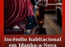 Um incêndio habitacional deflagrou ao início da tarde desta quinta-feira