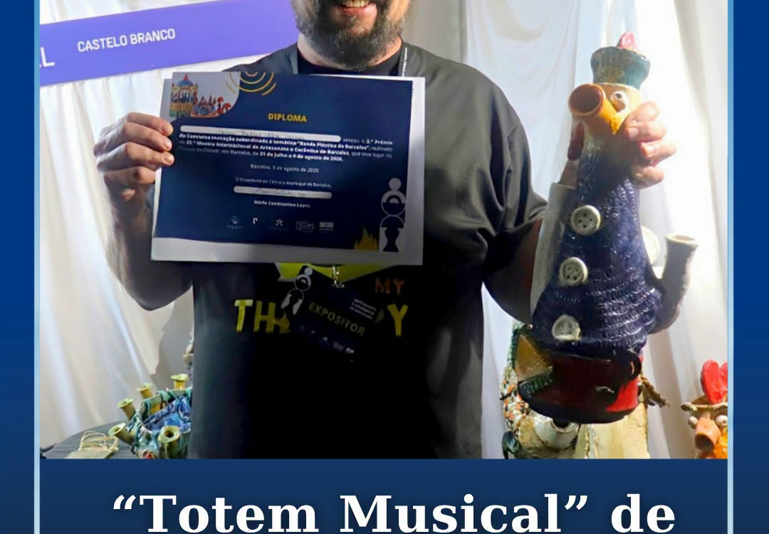 A peça ‘Totem Musical’, do ceramista Pedro Rafael