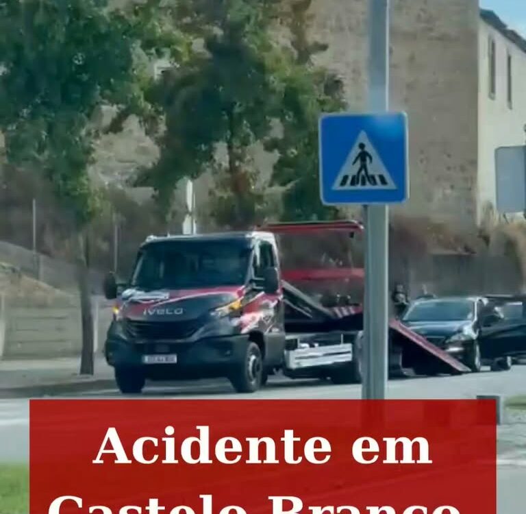 O alerta para a colisão de dois veiculos ligeiros na Av. Dia de Portugal