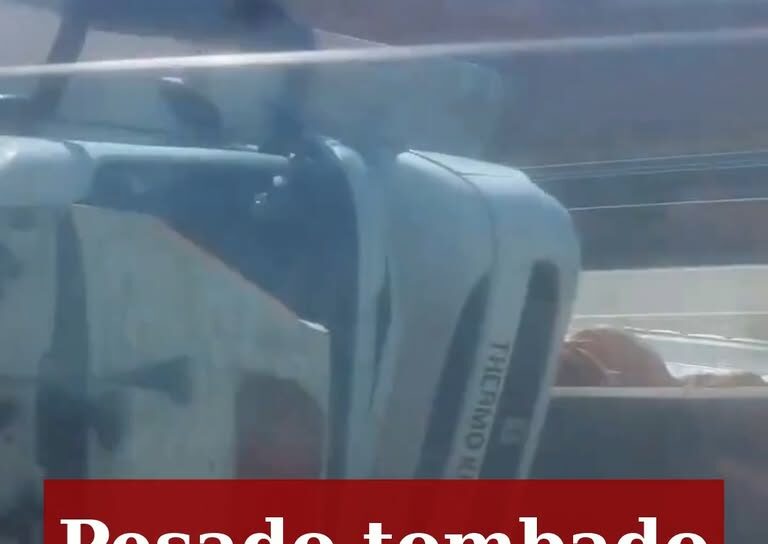 O alerta para o despiste de um veiculo pesado na A13, junto á saída para Avelar,